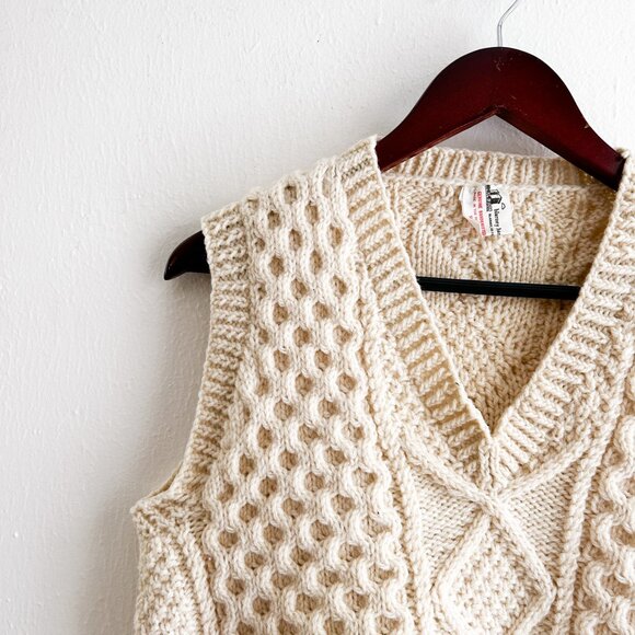 Vintage Blarney Handcrafts Ltd. Irish Aran Fisherman Cable Knit Sweater Vest - Picture 2 of 6